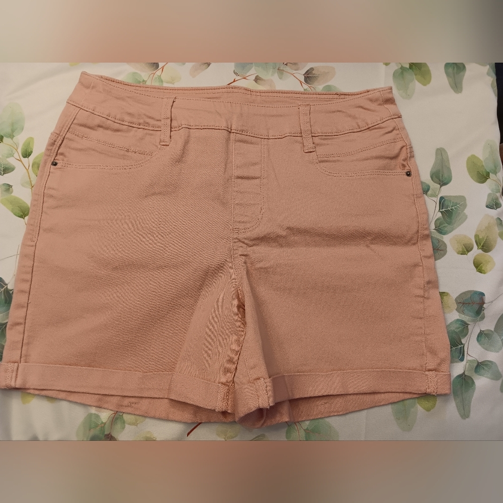 Time and Tru pink jean shorts women's size medium